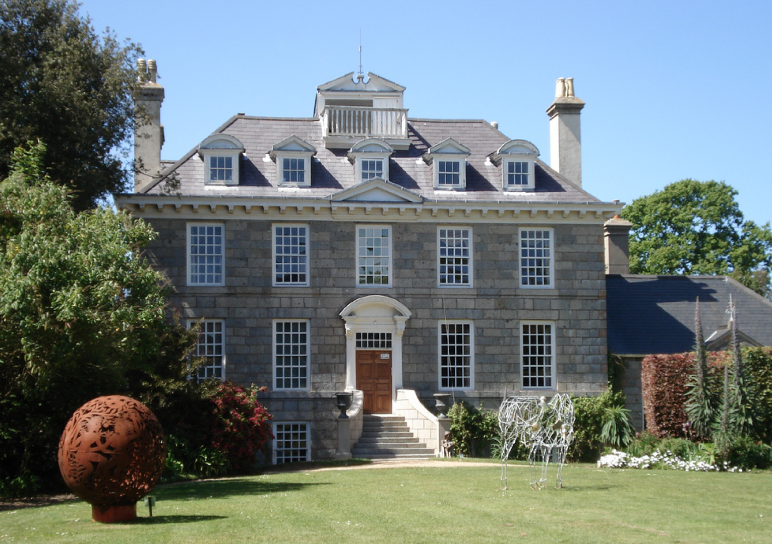 Sausmarez Manor